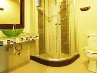 Baywatch Boutique Hotel Ao Nang Krabi town Extérieur photo