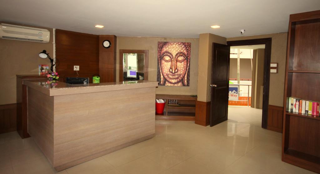 Baywatch Boutique Hotel Ao Nang Krabi town Extérieur photo